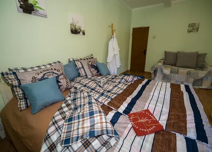 Деревянный коттедж рибарник Forest мagic