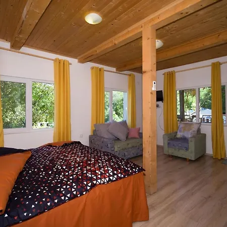 Alojamento de Turismo Selvagem рибарник Forest мagic *